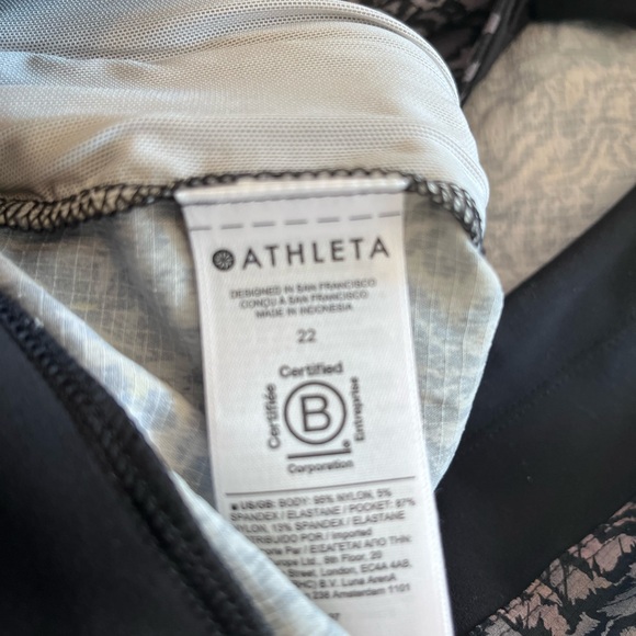 Athleta Trekkie Norrh Jogger in a stylish paisley print. NWT plus 22 - Picture 6 of 10